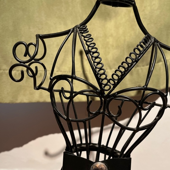 Jewelry storage - Picture 9 of 16